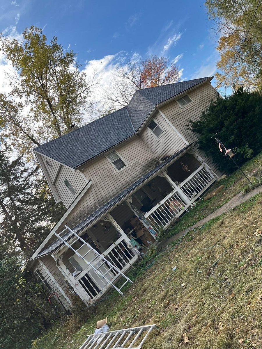Roofing Replacement for Full Roof Replacement and Repairs & Seamless Guttering in Saint Joseph, MO