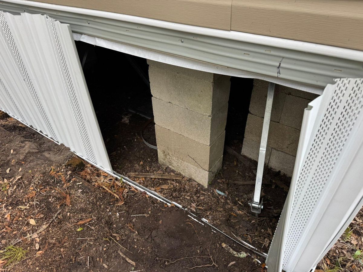 Underbelly for C/J Mobile Home Service in Floral City, FL