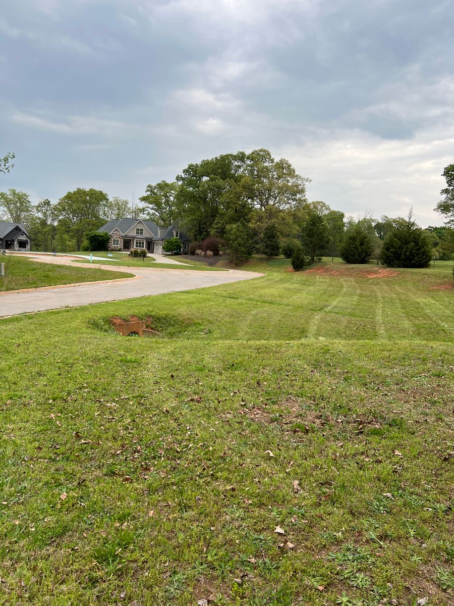 Lawn Maintenance for LC Lawn Care & Landscaping in Canon, GA