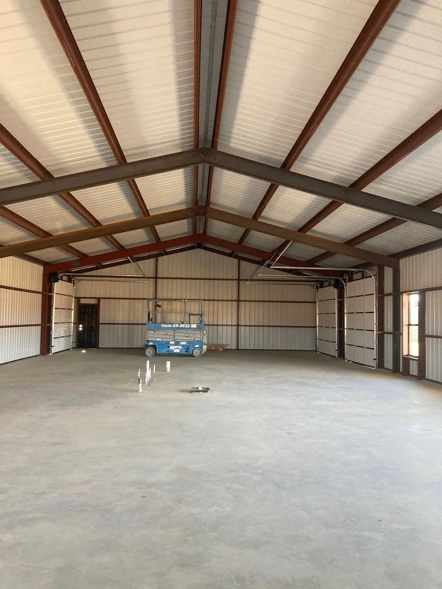 Barndos for Integrity Construction & Erecting in Muskogee, OK