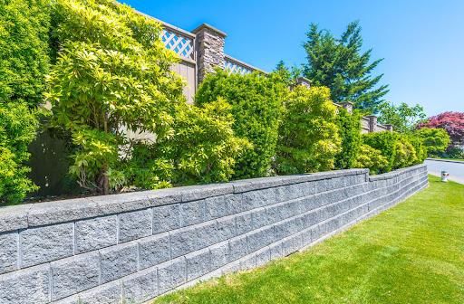 Retaining Wall Construction for K&R Landscaping - Commercial in Cincinnati, OH