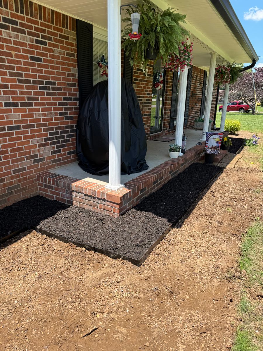 Landscaping for Arnold’s Outdoor Solutions in Woodbury, TN