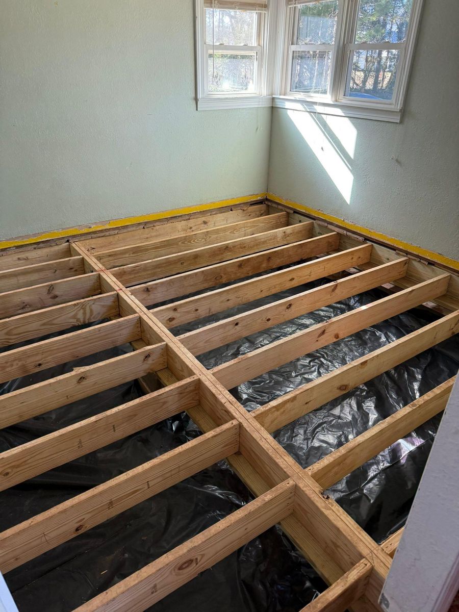 Flooring for Southland Fencing and Construction in Anniston, AL