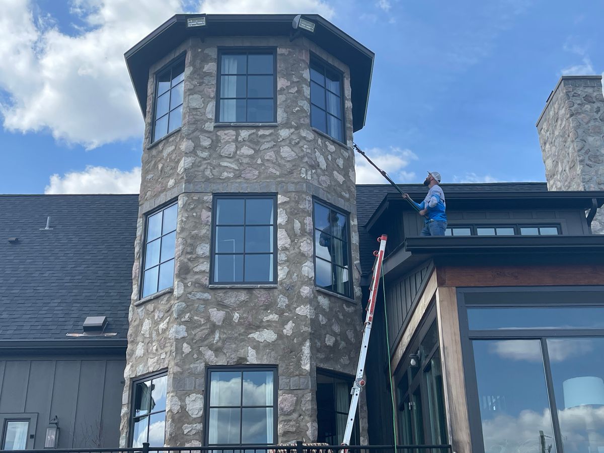 Commercial Window Cleaning for See2it Clean in St Louis, MO