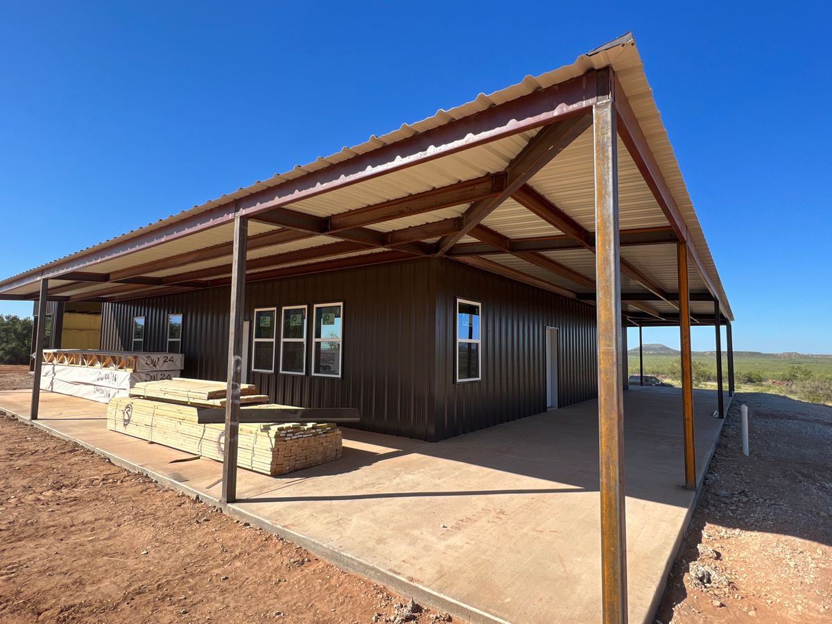 Barns for CHR Unlimited LLC in San Angelo, Texas