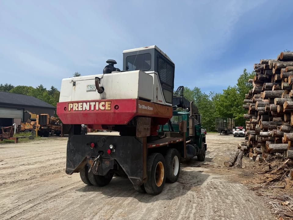 2001 Prentice 280 Log Loader for  in Northumberland, NH