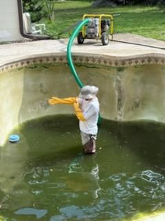 Acid washing for Blue Bay Pools in Tampa, FL