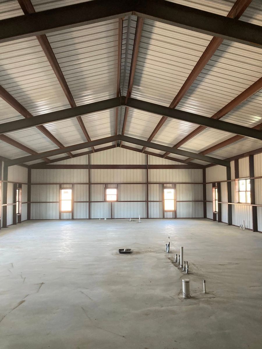 Barndos for Integrity Construction & Erecting in Muskogee, OK
