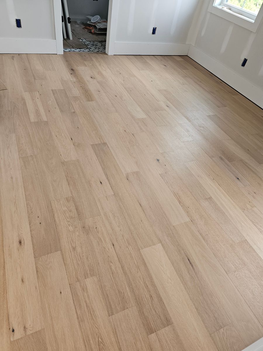 Flooring for DL Construction & Flooring in Morehead City, NC