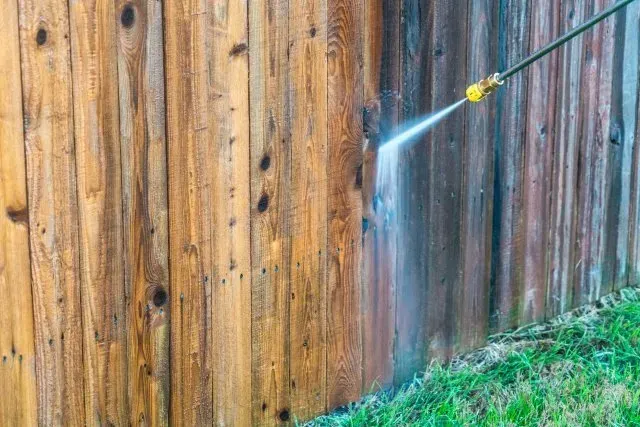 Fence and Deck Washing for Rowe's Pro Wash & Exterior Cleaning in Cumberland County, TN