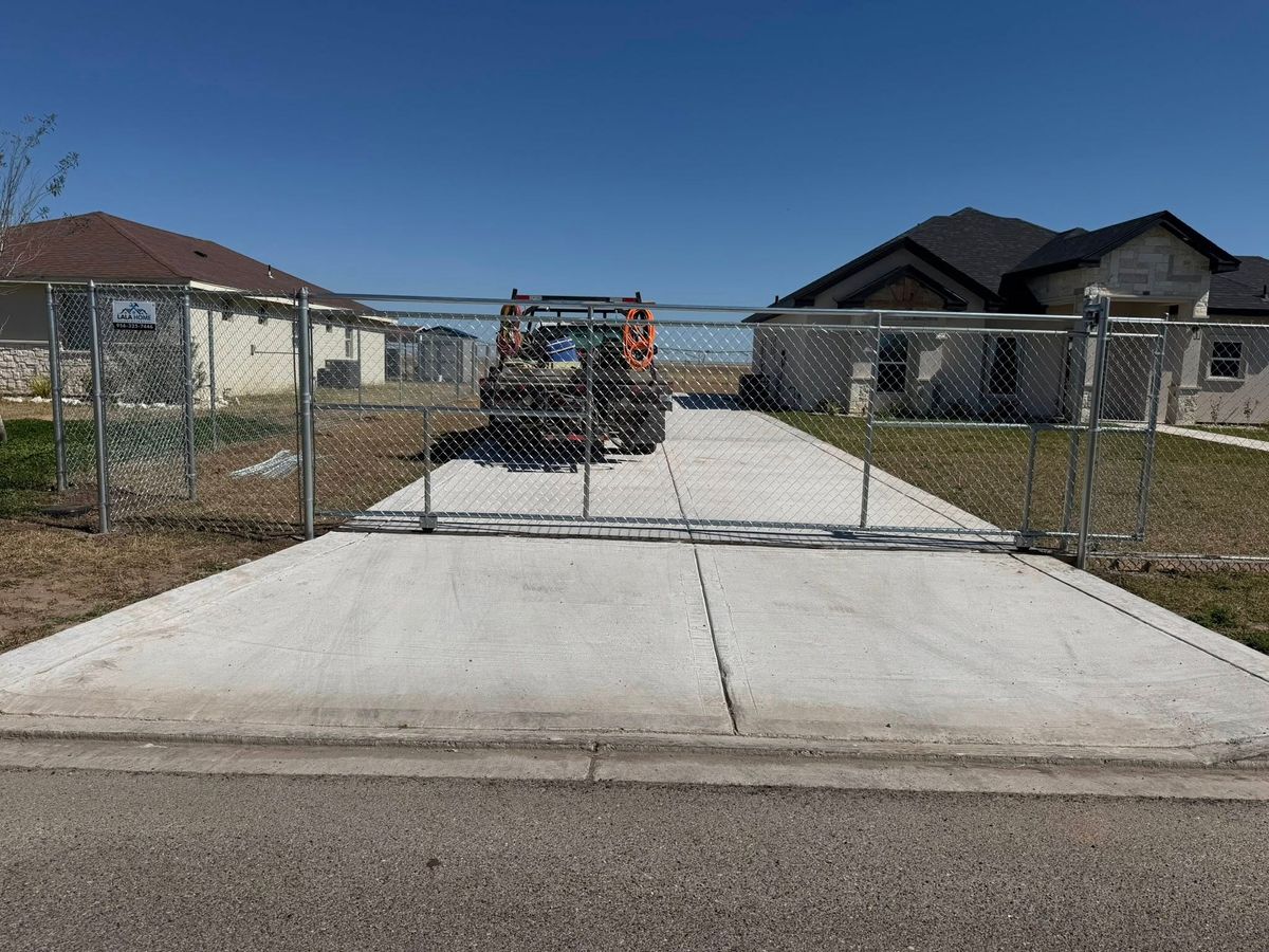 Fencing for Lala Home Solutions in San Juan, TX