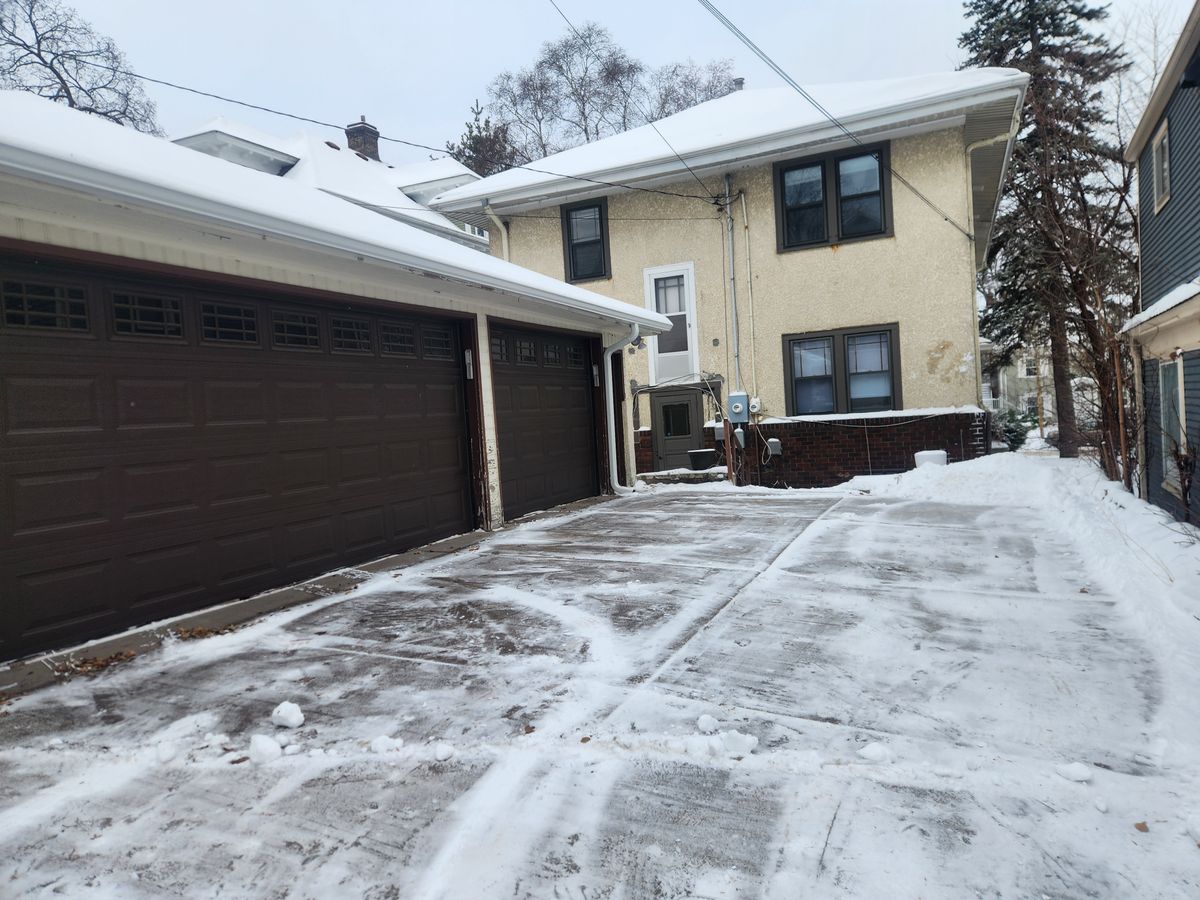 Snow Removal  for K & I Lawn Care Service  in Eden Prarie, MN