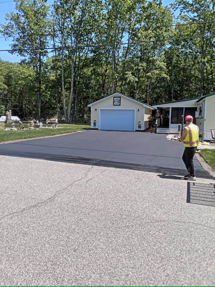 Asphalt Maintenance for 2 Brothers Paving & Sealcoating in Alfred, ME