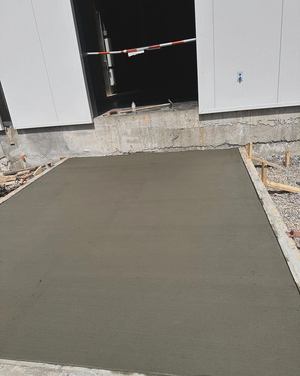Sidewalk Installation for Prestige Concrete in Nashville, TN