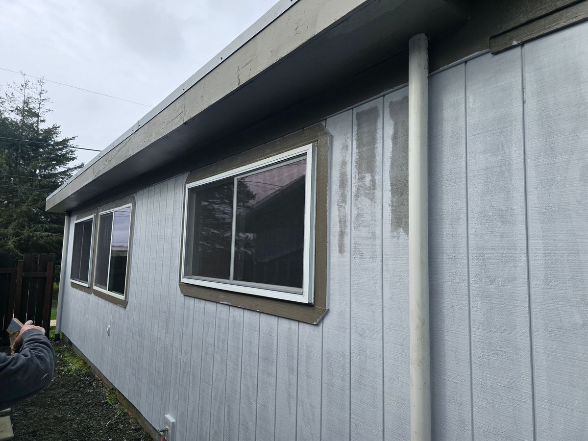 Windows and Doors for Matthew Brooms Construction  in Coos Bay, OR