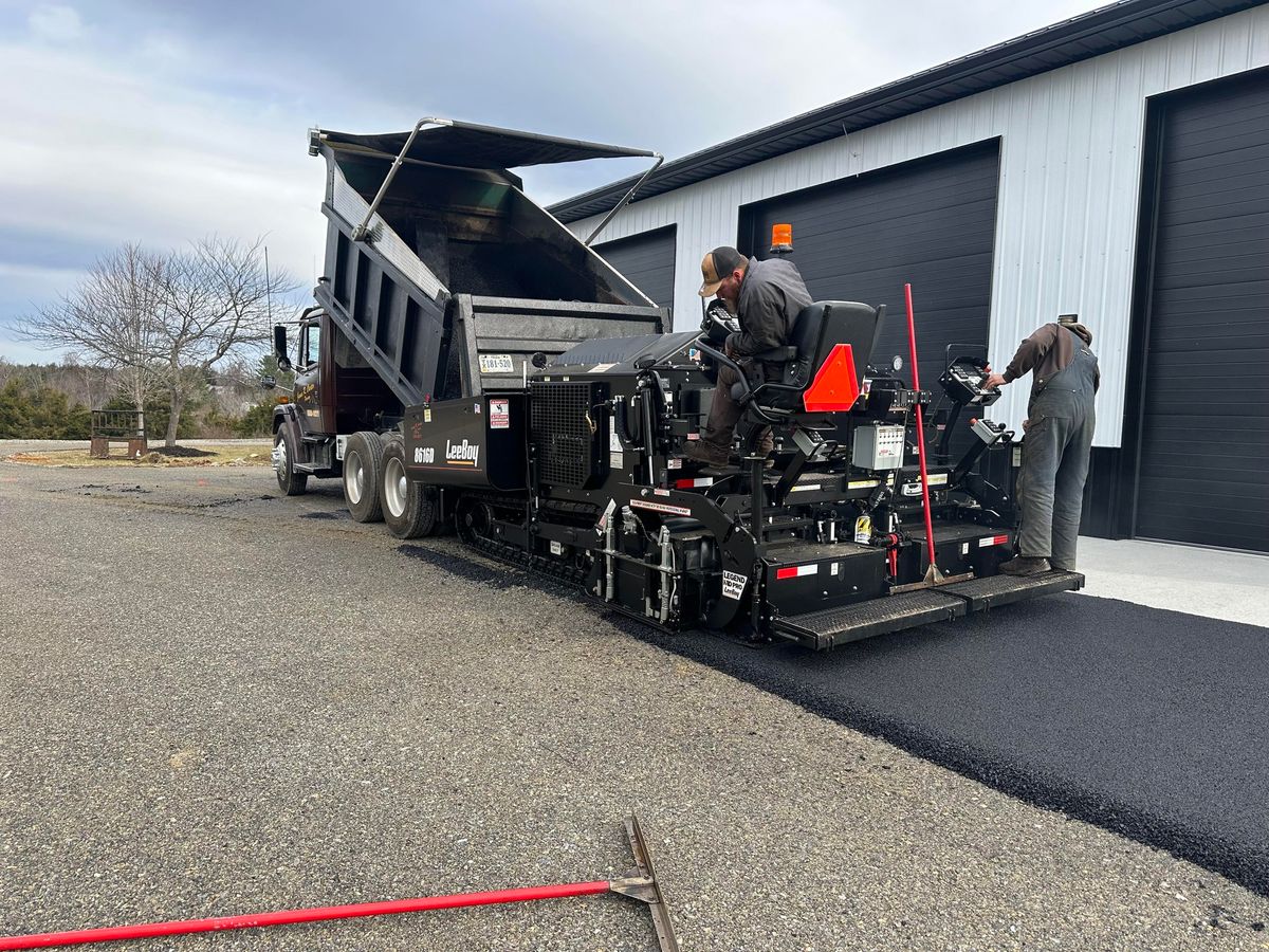 Asphalt Driveways for James R Carter Paving in Roanoke, VA