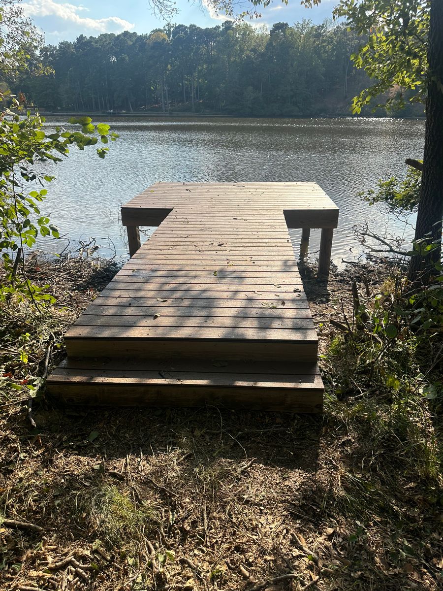 Boat Docks for G’s Construction in Seale, AL
