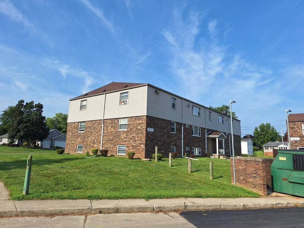 Roofing Installation for Jays Roofing and Construction in Toledo, Ohio