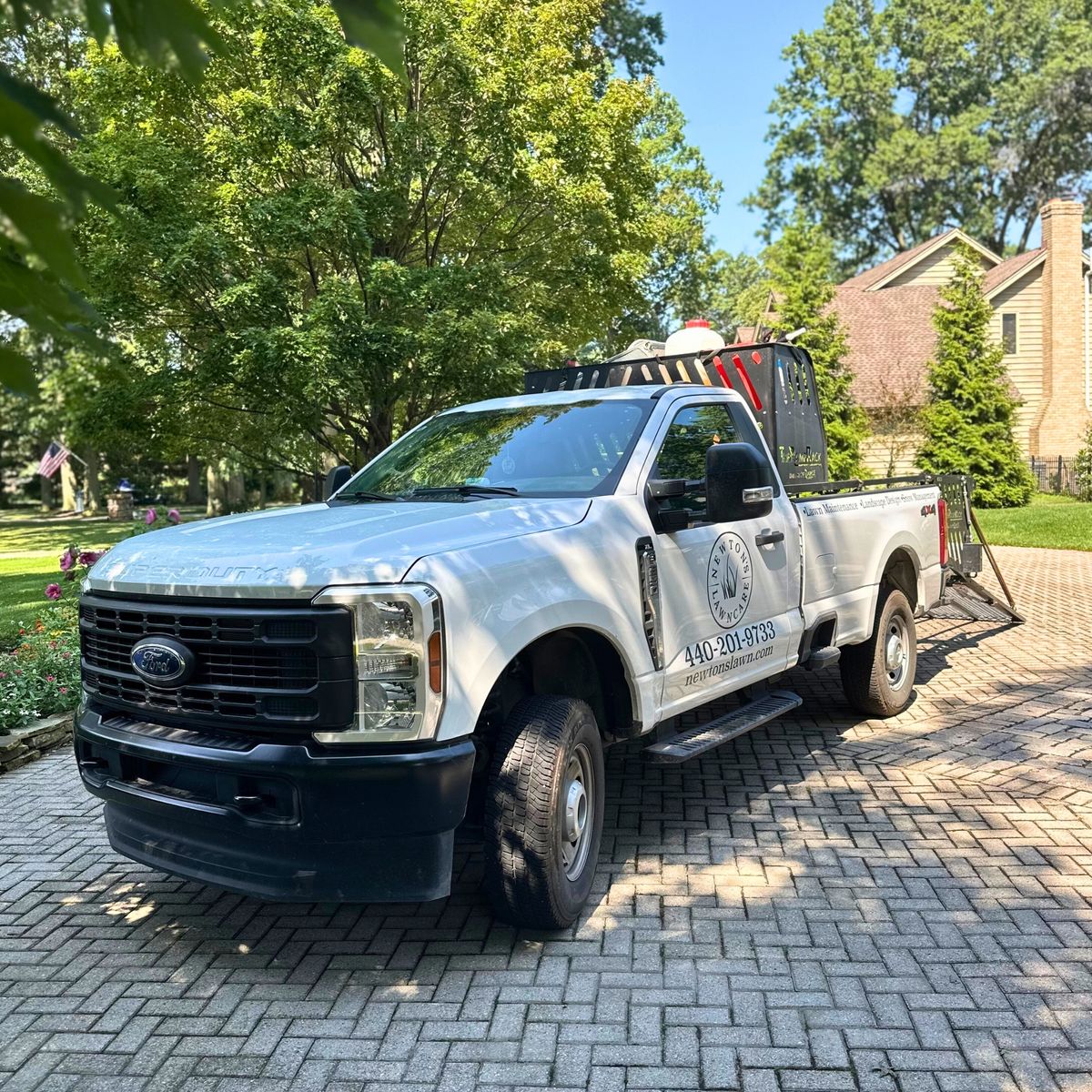 Edging for Newtons Lawncare LLC in North Ridgeville, OH