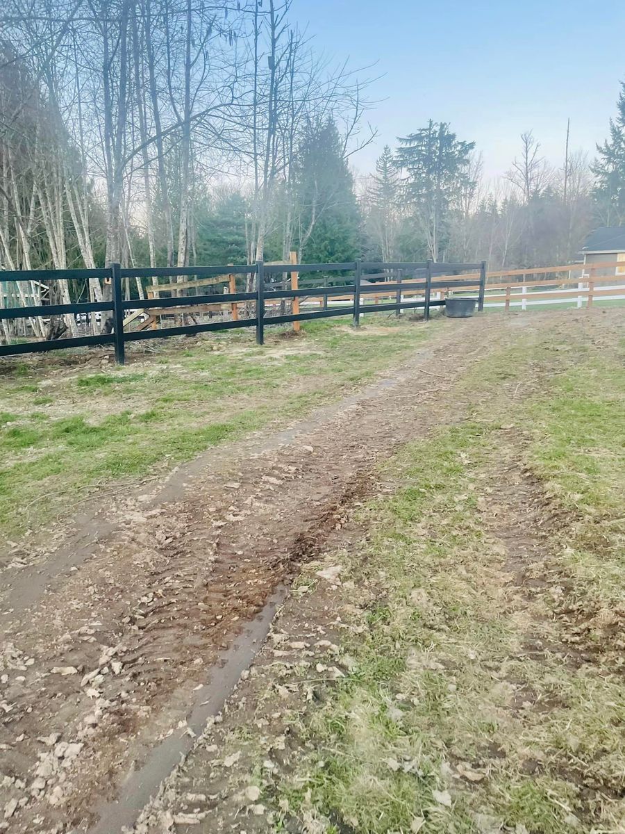 Fencing for Oats Equestrian Fencing LLC in Arlington, WA