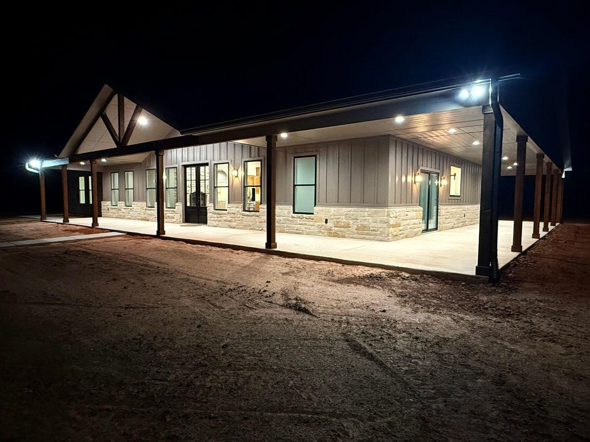 Concrete work for Reaves Custom Homes LLC in Jacksboro , TX