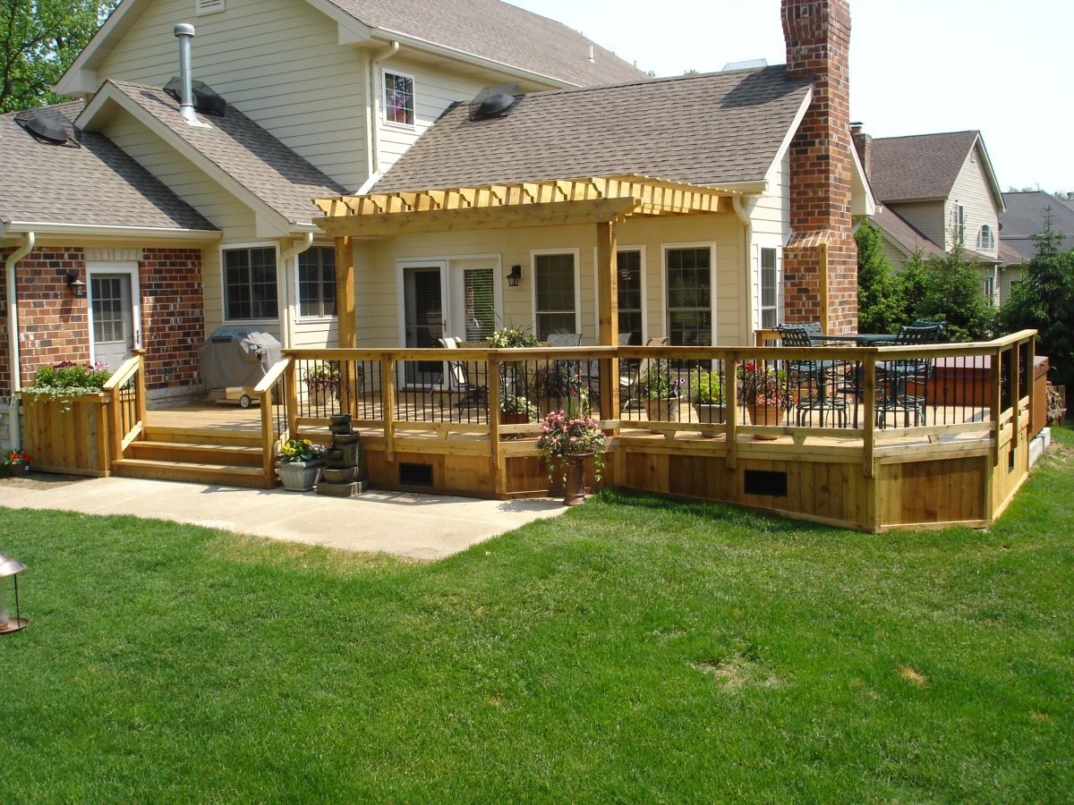 Deck & Patio Installation for Redfern Custom Remodeling LLC in Greenville, MI