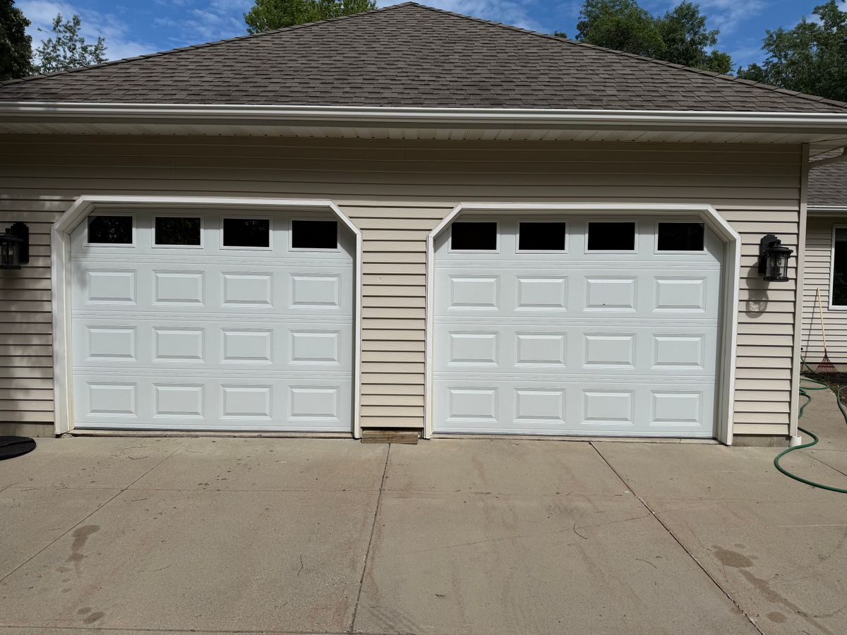 Garage Door Installation for NorthStar Garage Company in Arlington, MN