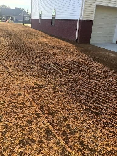 Excavation & Grading for DIRT PLUS LLC in Bowling Green, KY