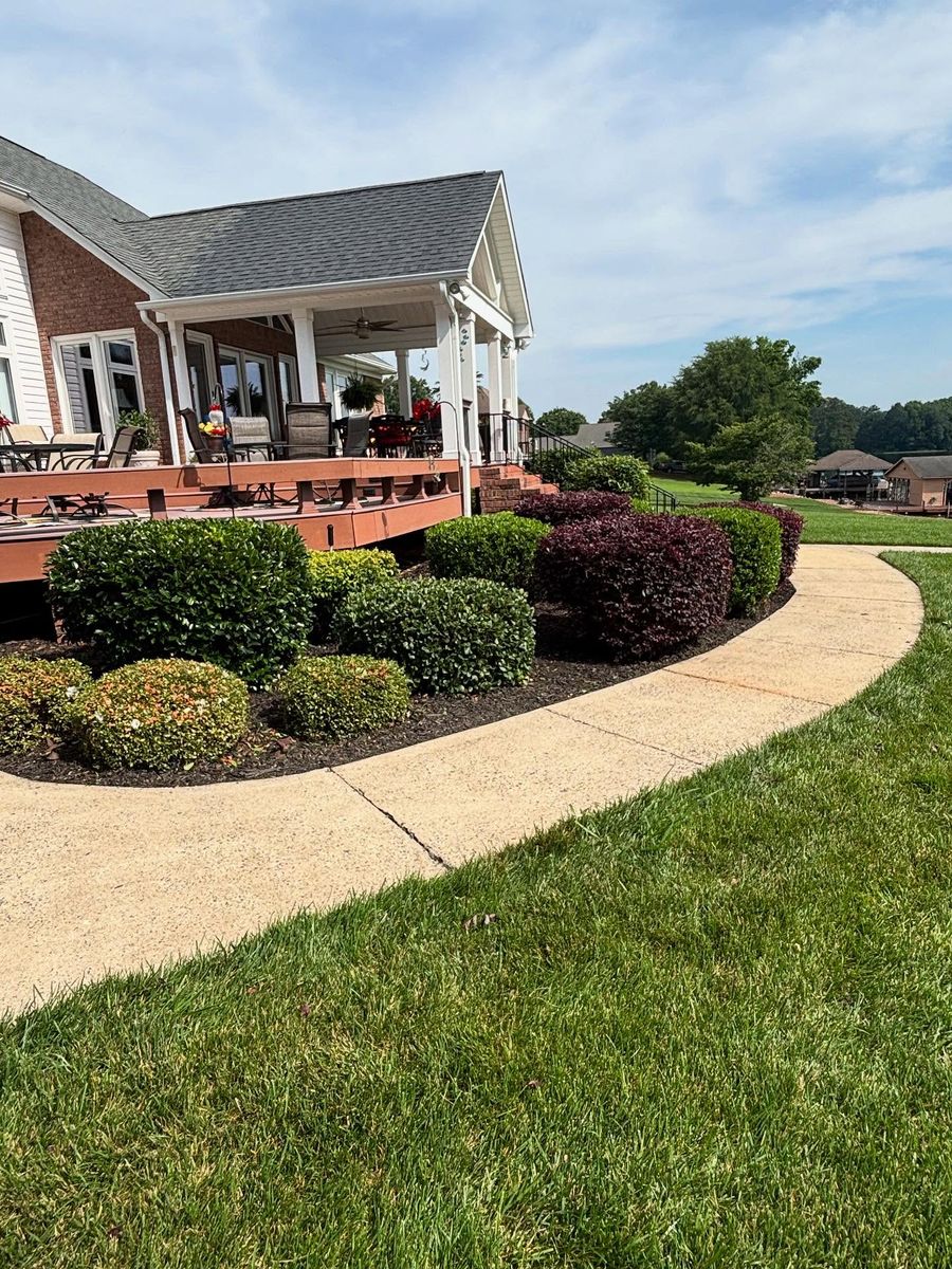 Shrub Trimming for Grandview Lawn Care in Norwood, NC