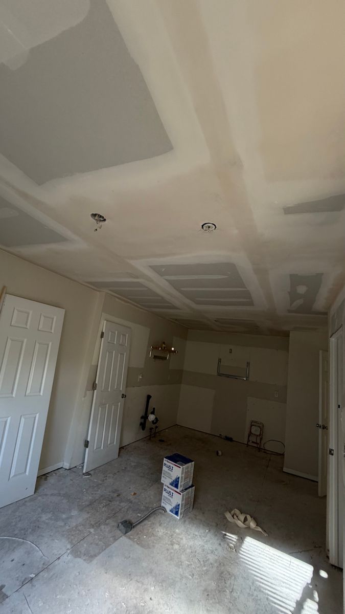 Drywall Finishing & Smooth Texture Services (Denver & Surrounding Areas) for Patch Pros LLC in Denver, CO