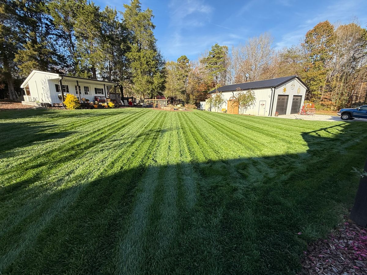 Residential & Commercial Lawn Care for Gallimore’s Lawn Care in Thomasville, NC