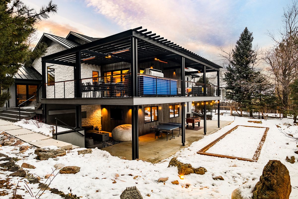 Decks and Railings for D & D Builders in Boulder, CO