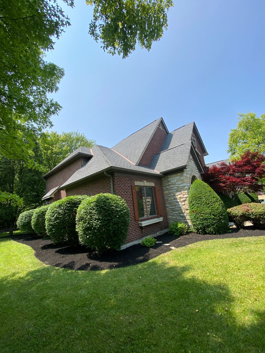 Shrub Trimming for Castle JR Landscaping & Painting LLC in Cincinnati, OH