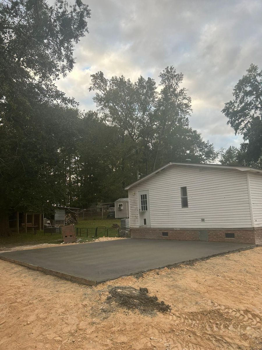 Concrete Slab Construction for Big League Concrete and Grading in Batesburg-Leesville, SC