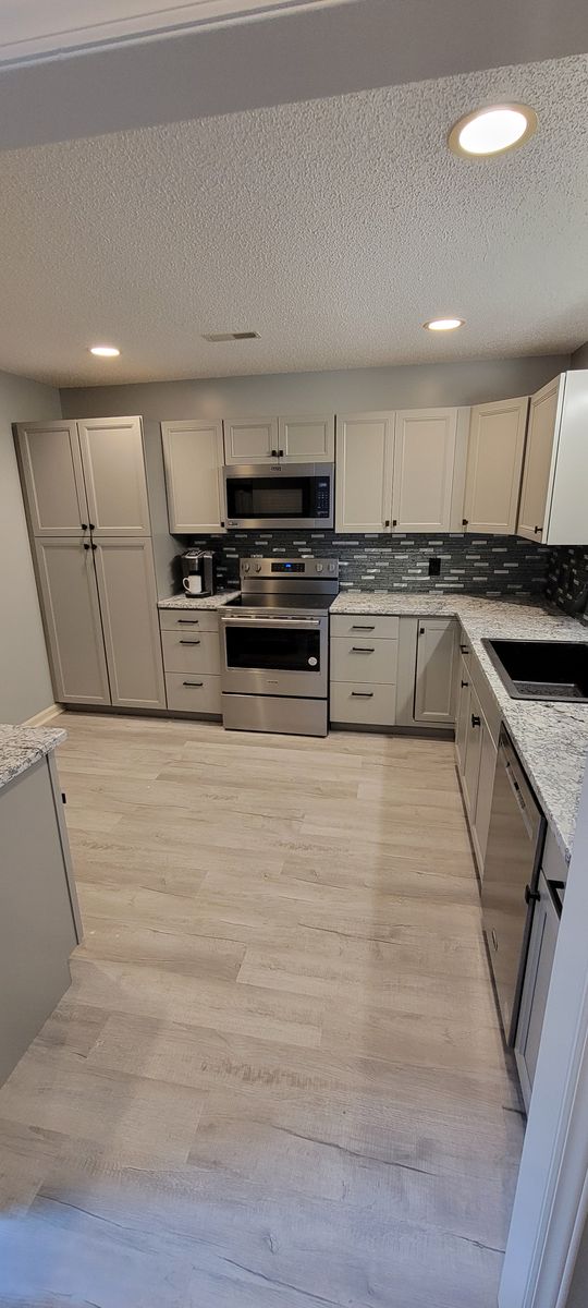 Carpentry for Middle Man Construction in Fall Branch, TN