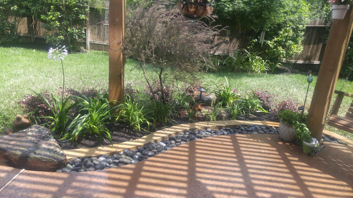 Hardscaping for Atlas Land Design in Creekside Park, TX