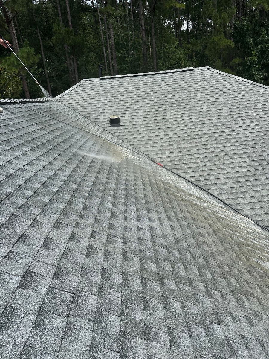 Roof Cleaning for Premier Softwash in Bluffton, SC