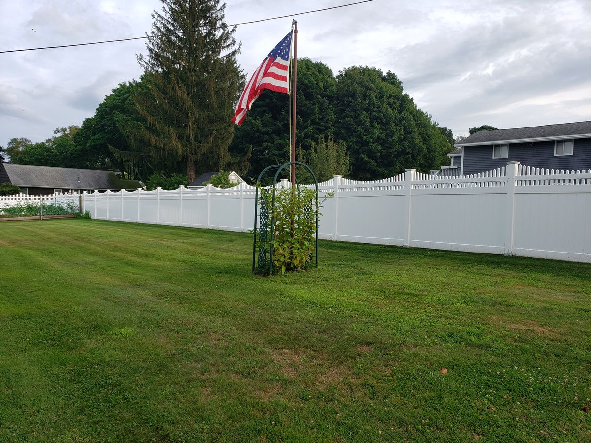 Vinyl Fencing Installation for Azorean Fence in Peabody, MA