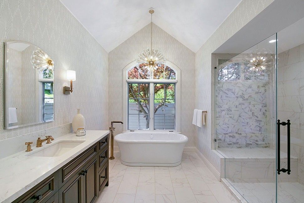 Bathroom Remodeling for Top Pro Construction in Chicago, IL