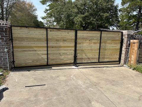 Specialty/Custom Fences for 4 In The Fire Fencing LLC in Darlington, SC