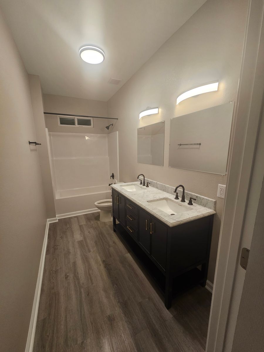 Flooring for Seaboard Construction & Real Estate Group in Quincy, FL