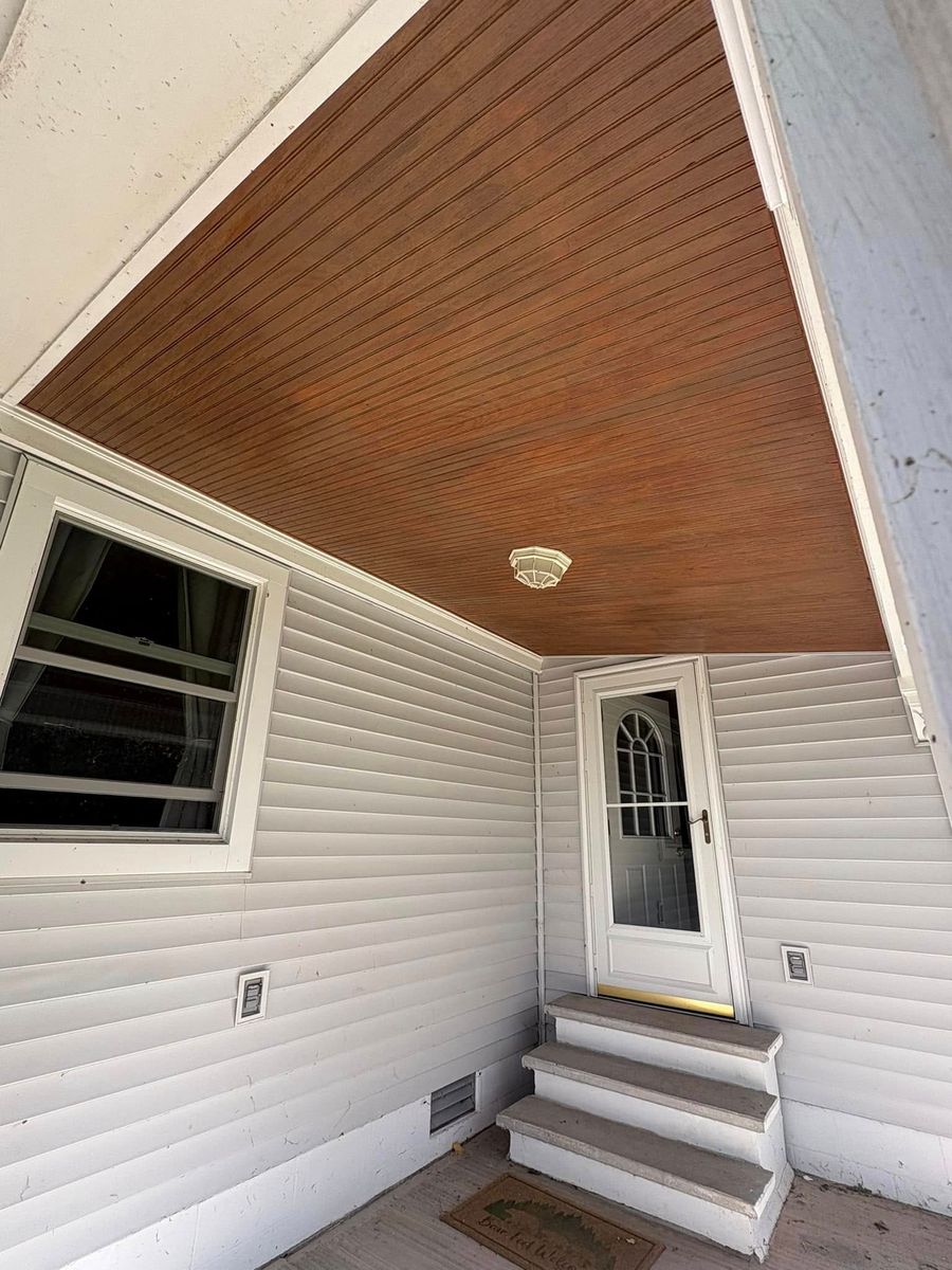 Residential Window Cleaning for Apex Windows in Brockport, NY