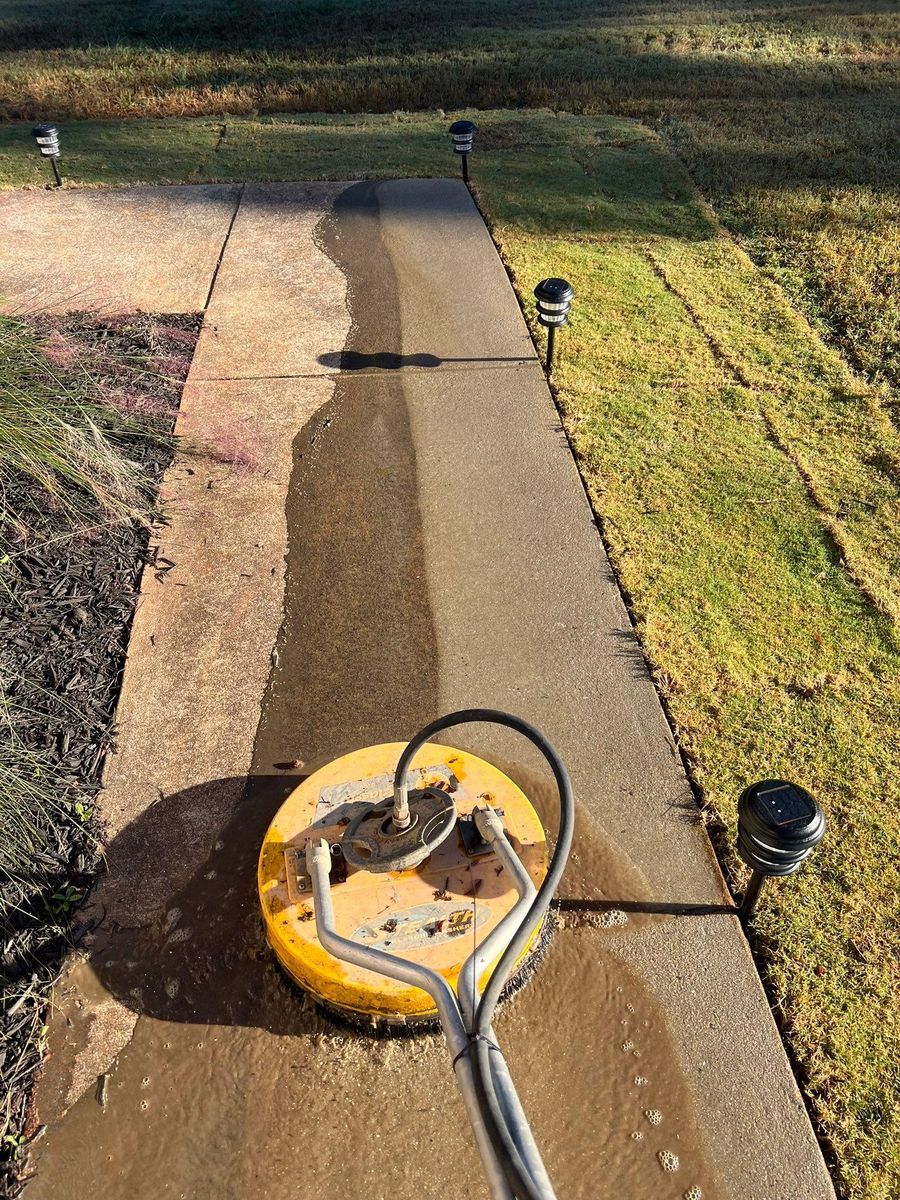 Driveway & Sidewalk Cleaning for JB Applewhite's Pressure Washing in Anderson, SC