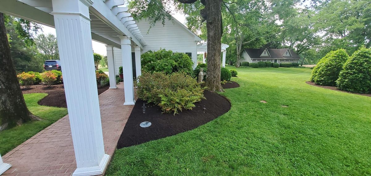 Mulch Installation for Adams Lawn Service & Landscaping, Inc. in Shelbyville, TN