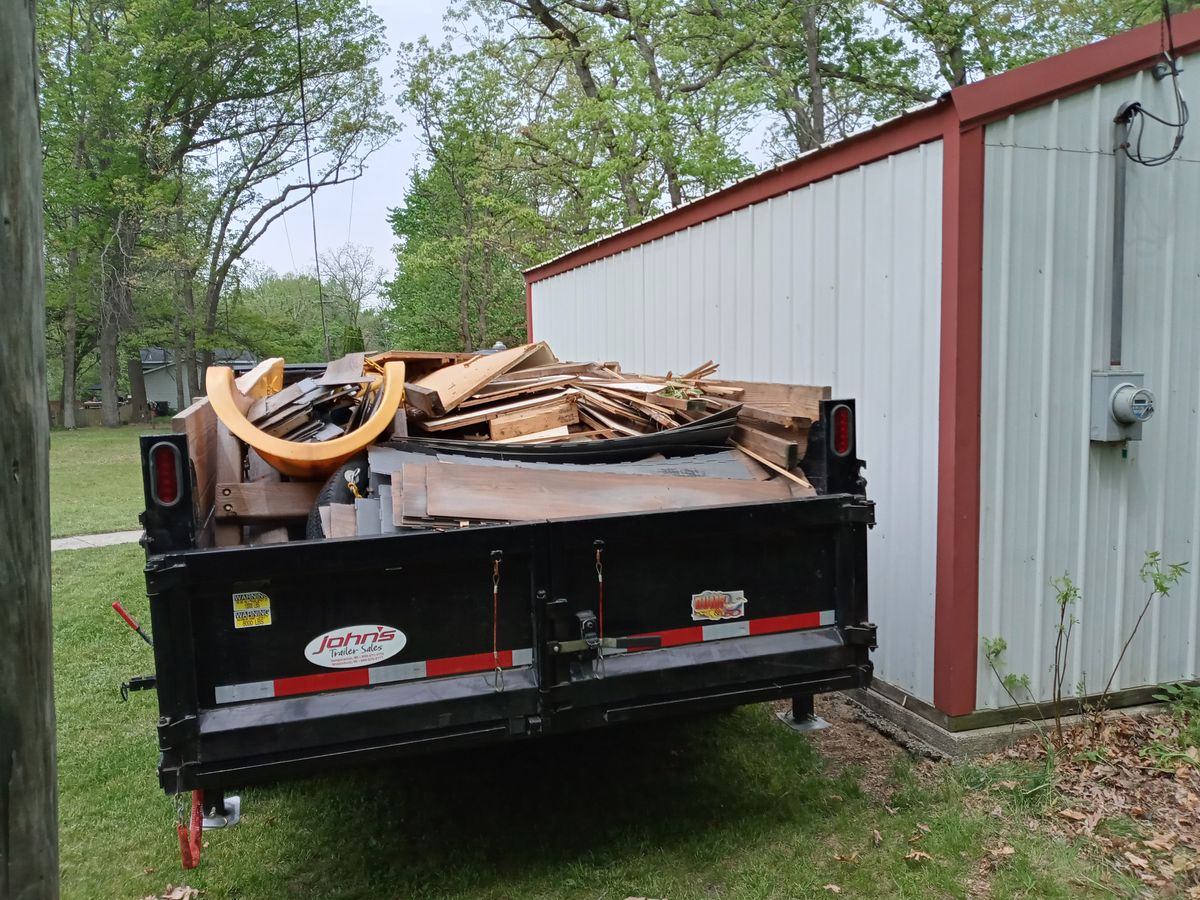 Cleanouts for Blue Eagle Junk Removal in Oakland County, MI