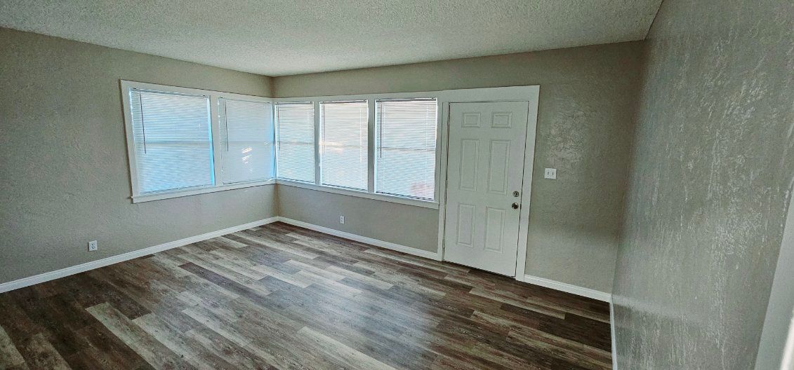 Flooring for AW Handy Services LLC  in Ridgecrest, CA