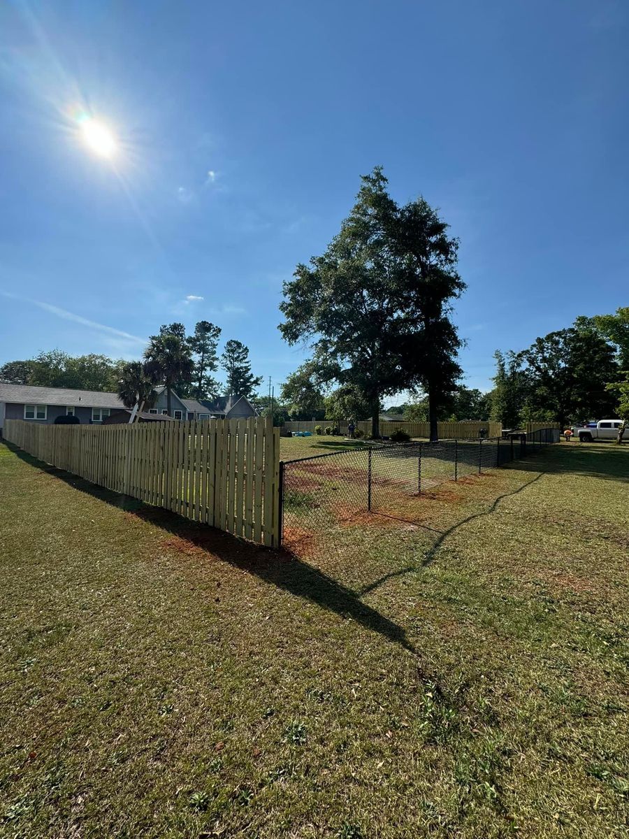 Fencing for E&T Outdoor Pros in LaGrange, GA