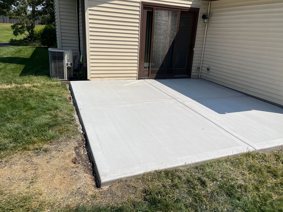 Concrete for DG Stone & Landscaping Designs in DuPage County, Illinois