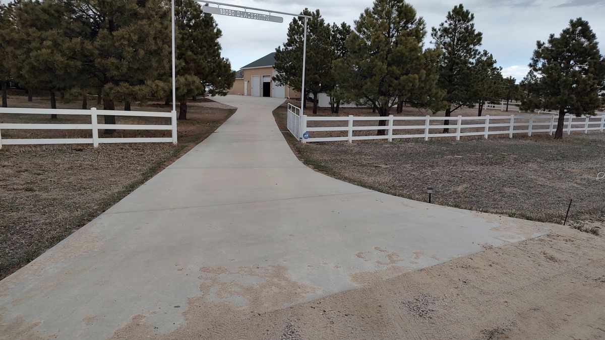 Driveway Construction for J and Son Colorado Concrete LLC in Colorado Springs, CO