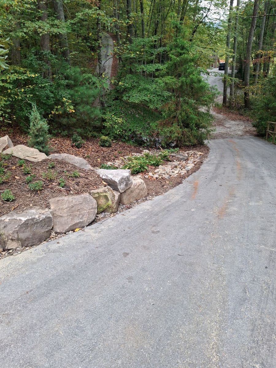 Hardscaping (Flagstones,Retaining Walls) for Rescue Grading & Landscaping in Marietta, SC